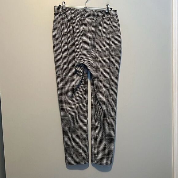 Love Tree Women's Black and White Houndstooth Stretch Trouser Pants - Picture 4 of 7
